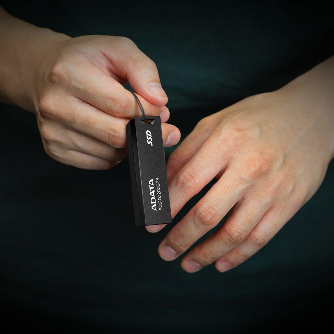 ADATA DYSK SSD SC610 2TB BLACK — zdjęcie 6