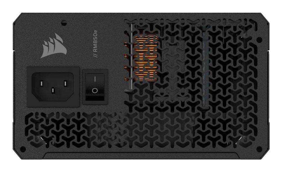 2025 RMe Series, RM850e, 850 Watt, ATX 3.1, PCIe 5.1 GOLD Certified — zdjęcie 3