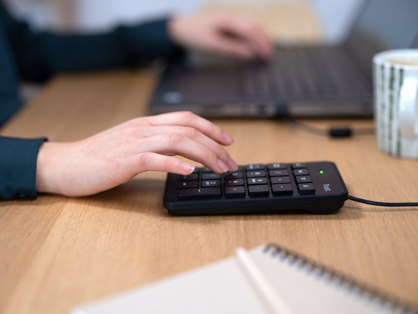 Klawiatura numeryczna TRUST Xalas USB — zdjęcie 4